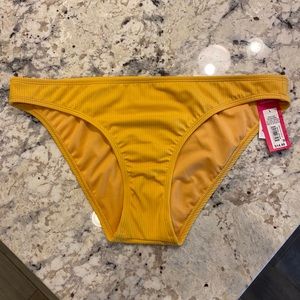 NWT Cheeky Bikini Bottoms
